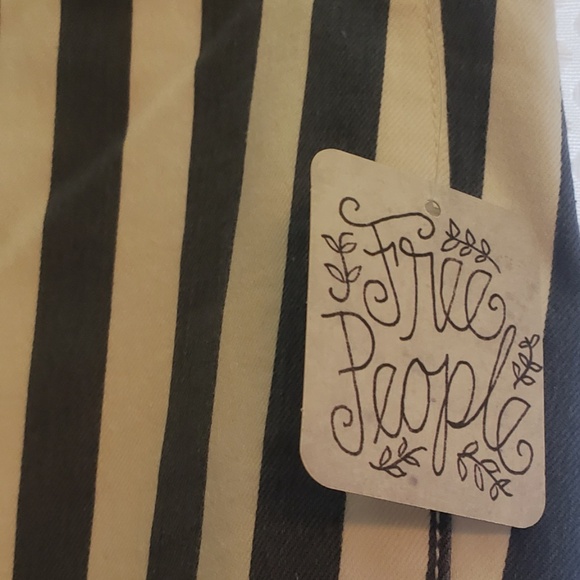 Free People We the Free High-Rise Bell Bottom - Picture 5 of 8